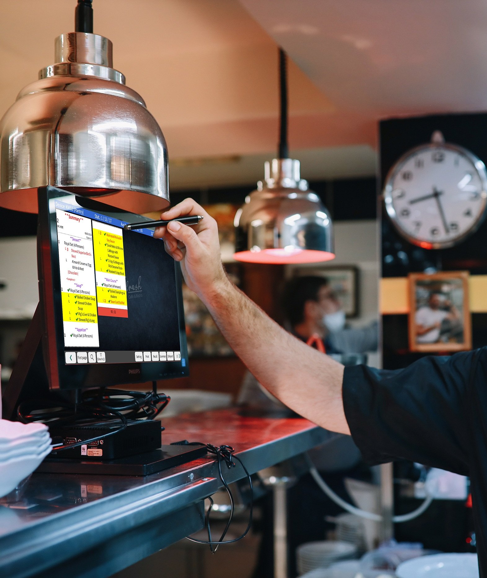 Cook receiving orders online